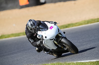 brands-hatch-photographs;brands-no-limits-trackday;cadwell-trackday-photographs;enduro-digital-images;event-digital-images;eventdigitalimages;no-limits-trackdays;peter-wileman-photography;racing-digital-images;trackday-digital-images;trackday-photos